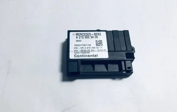 Mercedes-Benz C W204 Fuel pump relay A2129003408