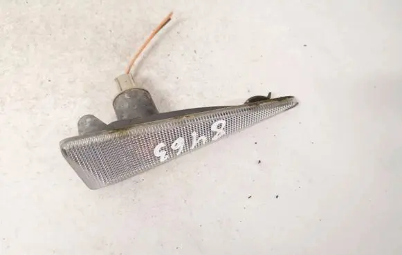 Renault Megane II Front fender indicator light 8200027150