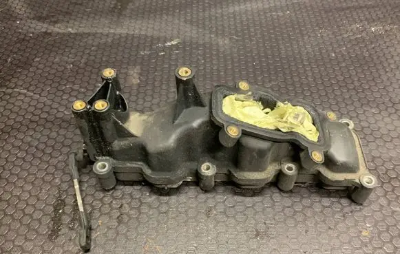 Volkswagen Phaeton Intake manifold 059129711AF