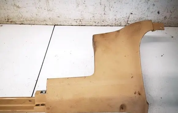 Volkswagen Jetta V Steering wheel column trim 1K1858368