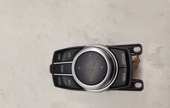 BMW 2 F22 F23 Head unit multimedia control 192263