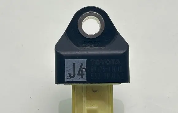 Toyota RAV 4 (XA50) Airbag deployment crash/impact sensor 8917311010
