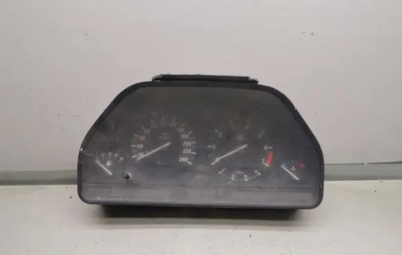 BMW 5 E34 Speedometer (instrument cluster) 1391726