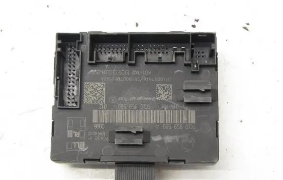 Audi A3 S3 8V Door control unit/module 5Q0959593A