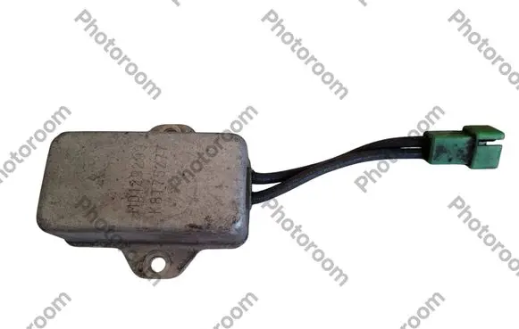 Mitsubishi Pajero Glow plug pre-heat relay K8T75277
