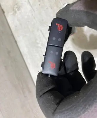 Ford Kuga III Seat heating switch EG9T14D694AAW