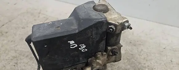 Mercedes-Benz 190 W201 ABS Pump 0265200043