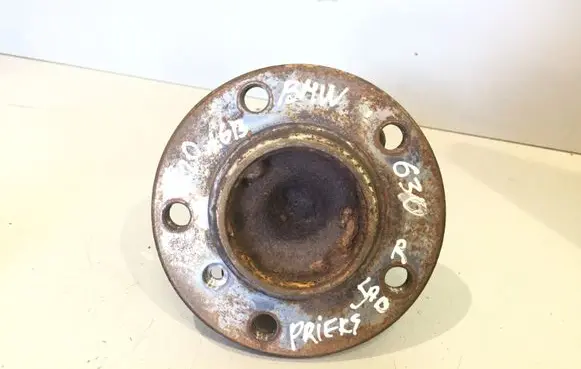 BMW 1 F20 F21 Front wheel hub 6797164