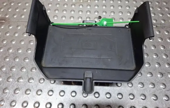BMW 5 G30 G31 G38 Wireless charging module S27705863 6801509