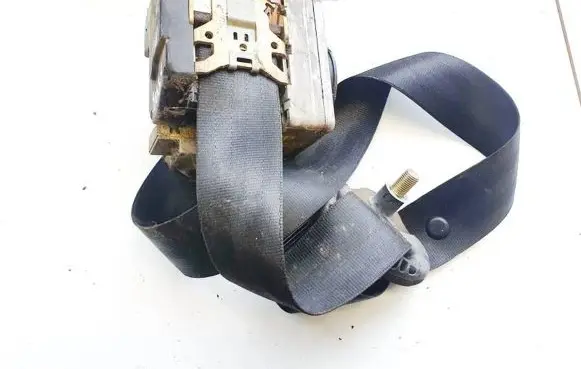 Skoda Octavia Mk1 (1U) Front seatbelt 1u4857702a