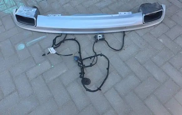 Volvo XC90 Rear bumper lower part trim 33493710 3135677 31353398