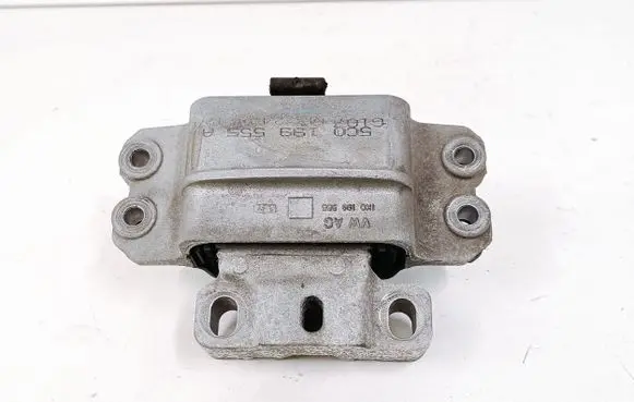 Volkswagen Jetta VI Engine mount bracket 5C0199555A 1K0199555