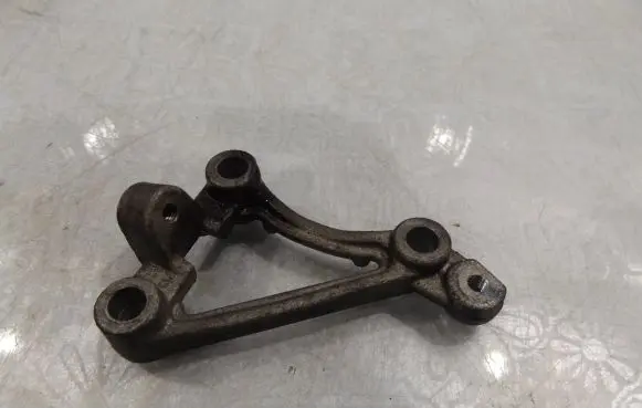 Fiat Stilo Engine mounting bracket