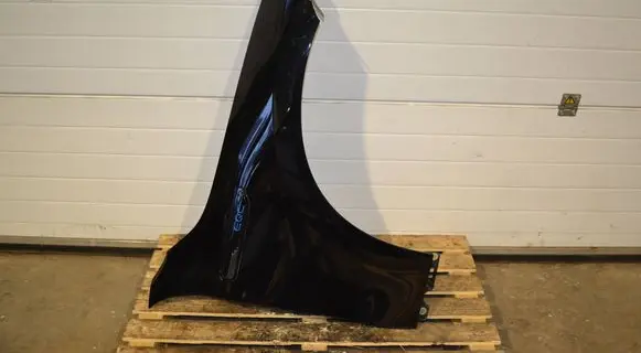Mercedes-Benz EQC Fender 