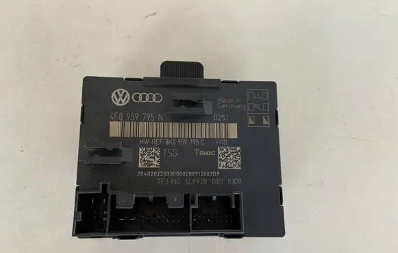 Audi Q7 4L Door control unit/module 4F0959795N 8K0959795C
