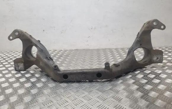 Volkswagen Touareg I Front subframe 7L6199207B