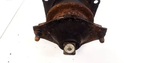 Honda Accord Engine mount bracket