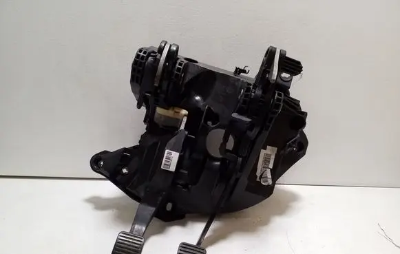 Fiat 500L Pedal assembly 2583302003
