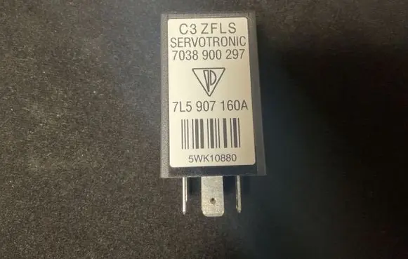 Porsche Cayenne (9PA) Cruise control relay 7038900297 7L5907160A 5WK10880