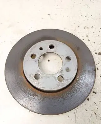 Volkswagen Polo V 6R Front brake disc