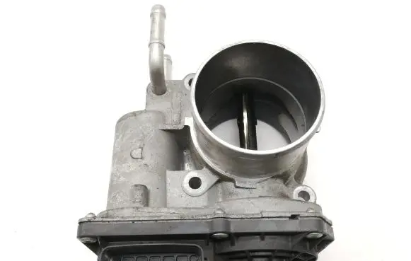 Toyota Verso-S Throttle valve 261000R020
