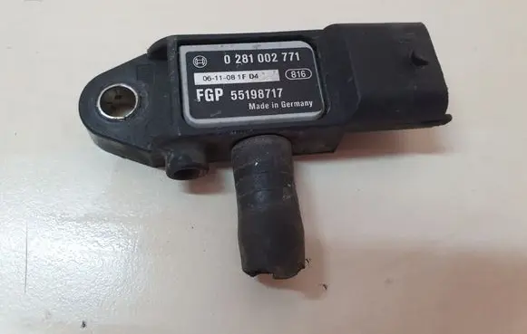 Saab 9-5 Exhaust gas pressure sensor 0281002771