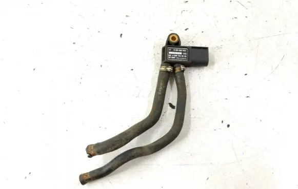 Mercedes-Benz C W204 Air pressure sensor 0061539528 6429050100
