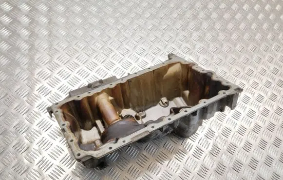 BMW X5 F15 Oil sump 7637608