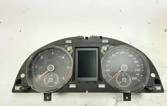 Volkswagen PASSAT B6 Speedometer (instrument cluster) 3C0920871T