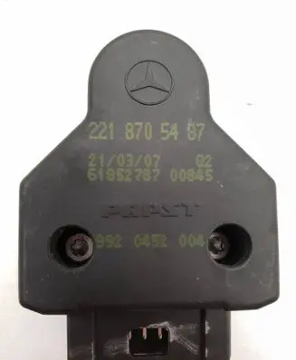 Mercedes-Benz S W221 Seat control module 2218705487 61852787 9920452004
