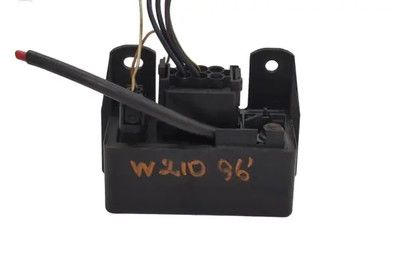 Mercedes-Benz E W210 Other relay