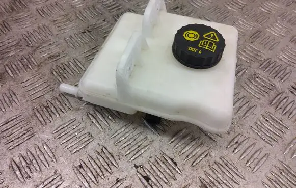 Renault Zoe Brake fluid reservoir 0204050986