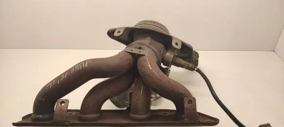 Nissan Juke I F15 Exhaust manifold