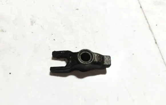 Opel Signum Fuel Injector clamp holder