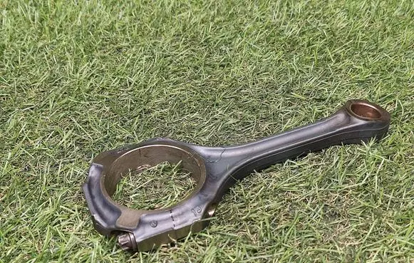 Mercedes-Benz E W212 Connecting rod/conrod A2760300020 A2760300320 A2760300420