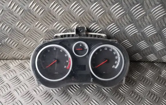 Opel Corsa D Speedometer (instrument cluster) 0013252140 p0013252140