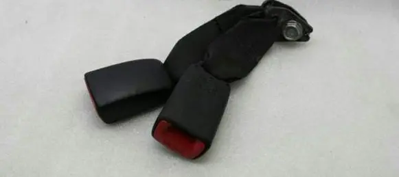 Mitsubishi Lancer X Middle seatbelt buckle (rear) 7000B239