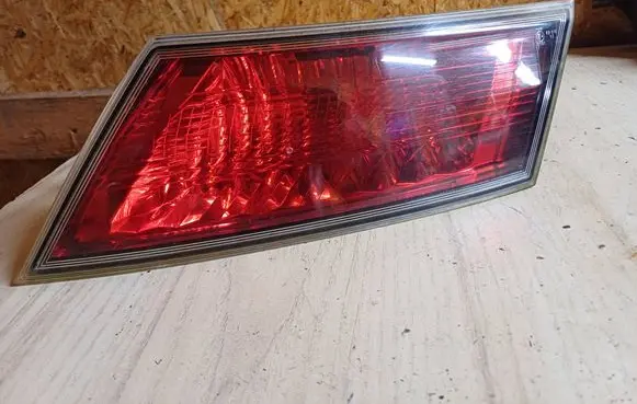 Honda Civic Tailgate rear/tail lights 22616721