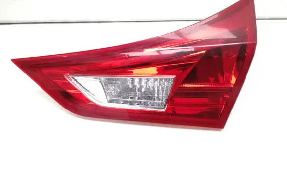 Toyota Auris E180 Tailgate rear/tail lights 02260