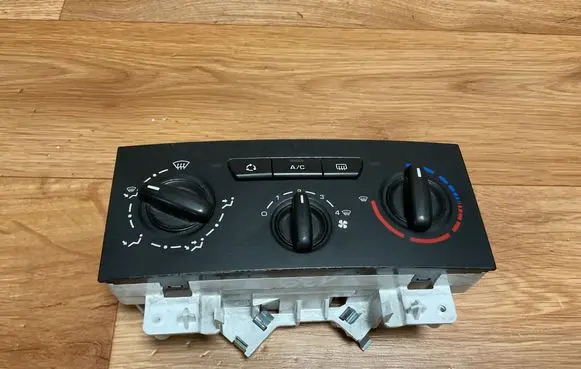 Peugeot Expert Climate control unit 1400153380