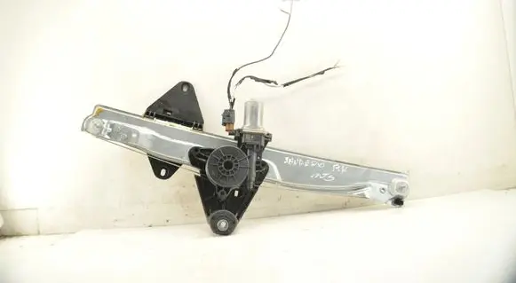 Dacia Sandero III Front door electric window regulator 