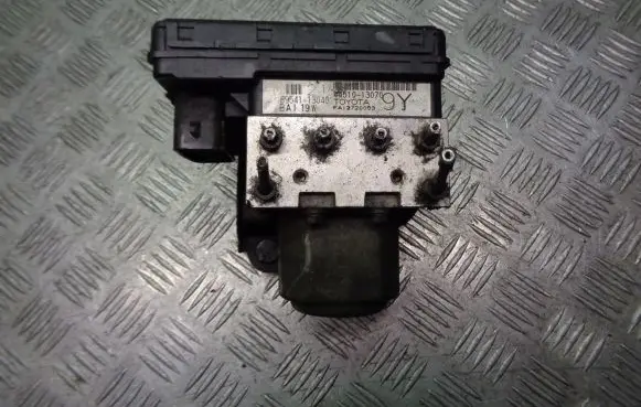 Toyota Corolla Verso E121 ABS Pump 89541-13040