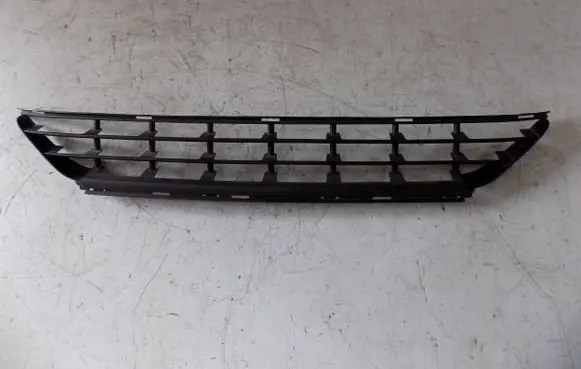 Volvo XC60 Front bumper lower grill 31323774