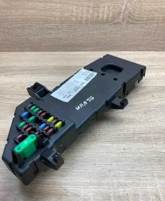 Opel Signum Fuse module 13181984 13199492 03GBVW