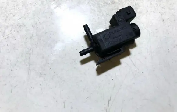Volvo V70 Turbo solenoid valve 30611668 72224010