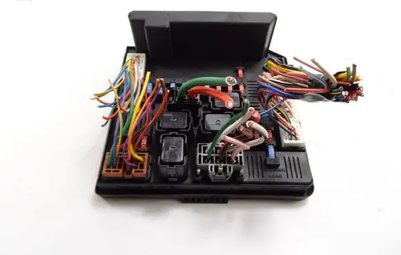 Nissan Qashqai Fuse box set 284B7BB01A 4842001392 519136493