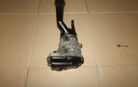 Citroen C4 I Power steering pump 9681965580