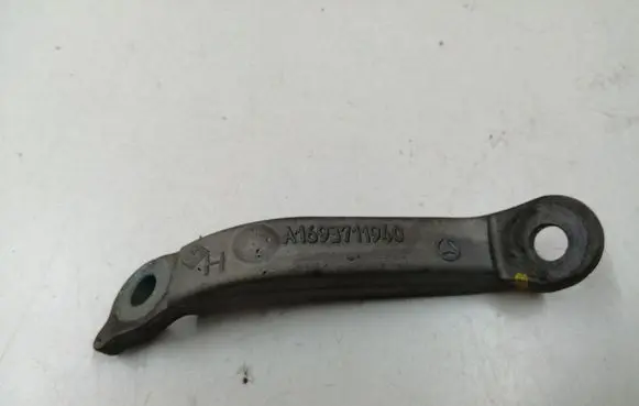 Mercedes-Benz A W169 Gearbox mounting bracket A1693711940