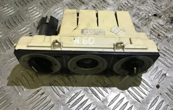 Ford Mondeo Mk III Climate control unit 1s7h18k391bd