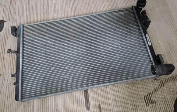 Skoda Fabia Mk1 (6Y) Coolant radiator 6Q0121253M